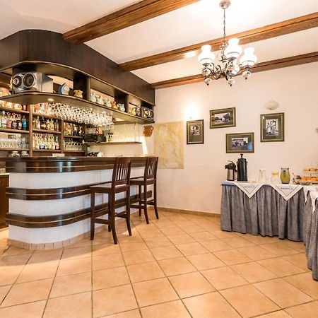 Pansion Dujmovic 2 Aparthotel Porat  Exterior photo